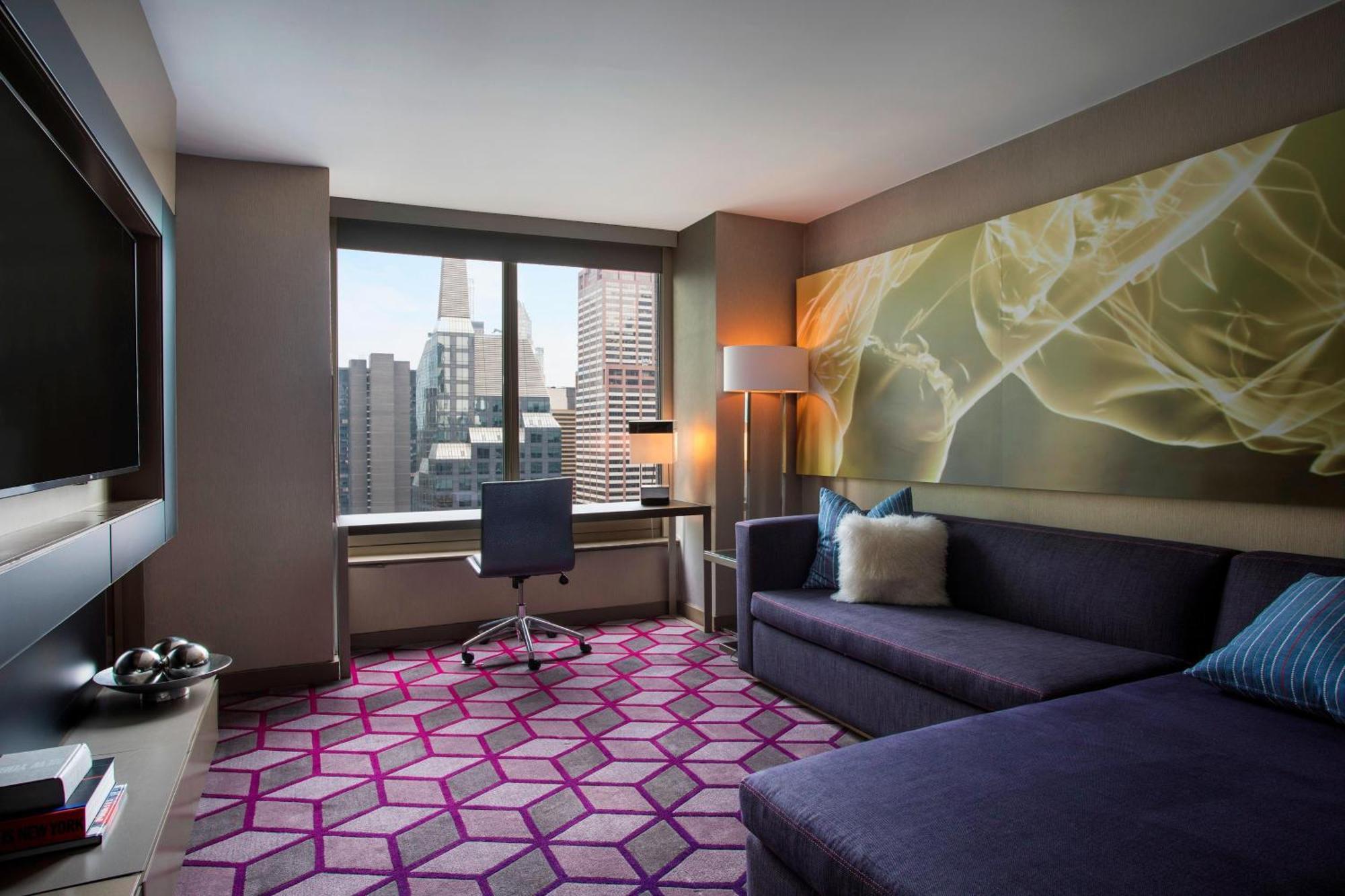 Marvelous Suite 1 King Sofa bed Broadway view,1356356735:JPEG